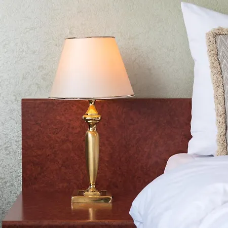 Prominent Inn Hotel-3